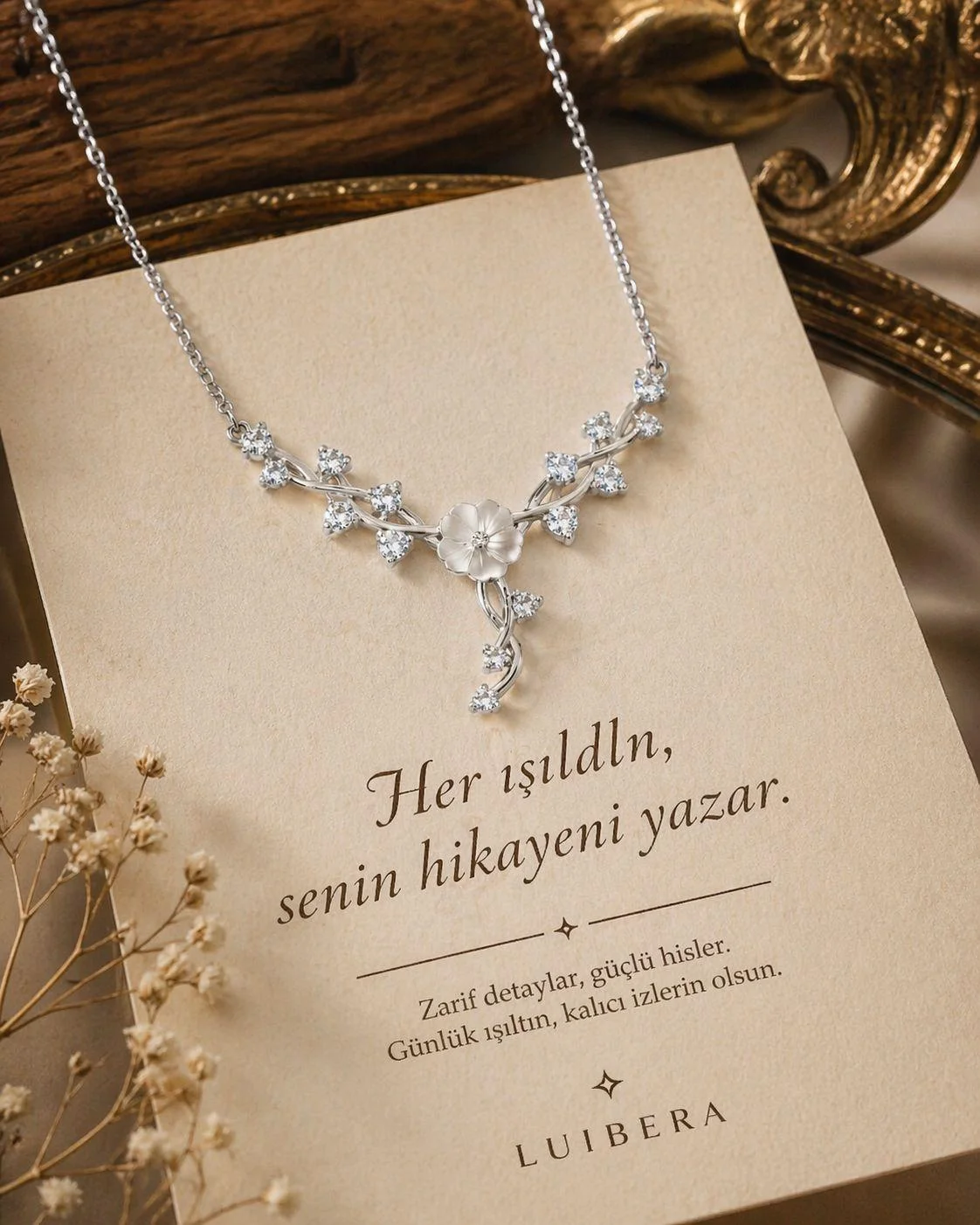 Magnolia Zarafeti Sarmaşık Detaylı Gümüş Kadın Kolye
